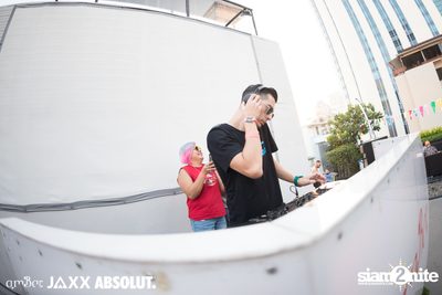 amBar Pool Party ที่ Four Points by Sheraton — photo 27