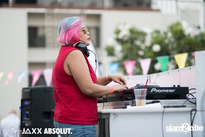 amBar Pool Party ที่ Four Points by Sheraton — photo 43