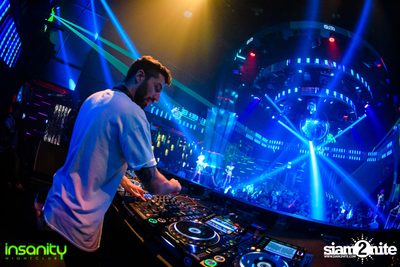 Official DJ Mag Event กับ Klosman ที่ อินเซนิตี้ ไนท์คลับ — photo 92