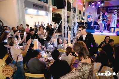 บุรินทร์ บุญวิสุทธิ์ ที่ EST.33 ที่สาขา The Up พระราม 3  — photo 50
