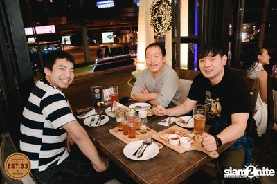 บุรินทร์ บุญวิสุทธิ์ ที่ EST.33 ที่สาขา The Up พระราม 3  — photo 108