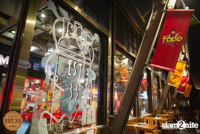 Hugo ที่ EST.33 ที่ สาขา The Crystal Design Center — photo 41