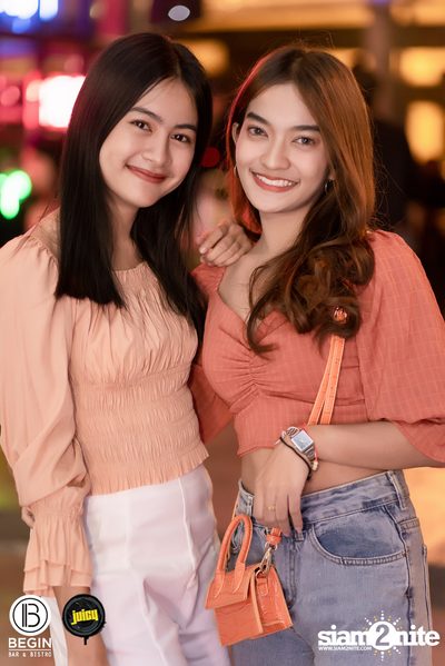 Back 2 the 90s Party ที่ บีกิน บาร์ — photo 26