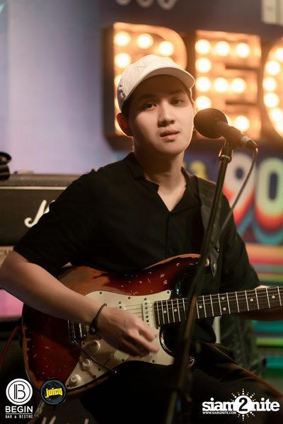 Back 2 the 90s Party ที่ บีกิน บาร์ — photo 45