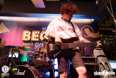 Back 2 the 90s Party ที่ บีกิน บาร์ — photo 50