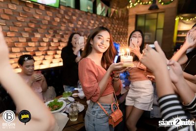 Back 2 the 90s Party ที่ บีกิน บาร์ — photo 60