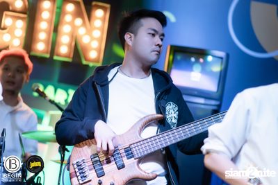 Back 2 the 90s Party ที่ บีกิน บาร์ — photo 83