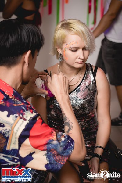Neon BeatZ Party at MIXX Bangkok — photo 11