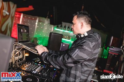 Neon BeatZ Party at MIXX Bangkok — photo 15