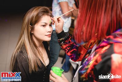 Neon BeatZ Party at MIXX Bangkok — photo 21