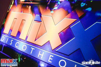 Neon BeatZ Party at MIXX Bangkok — photo 28