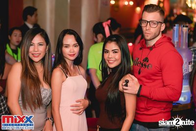 Neon BeatZ Party at MIXX Bangkok — photo 30