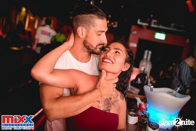 Neon BeatZ Party at MIXX Bangkok — photo 55