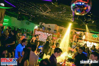 Neon BeatZ Party at MIXX Bangkok — photo 63
