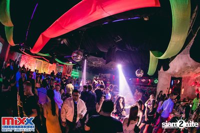 Neon BeatZ Party at MIXX Bangkok — photo 64