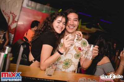 Neon BeatZ Party at MIXX Bangkok — photo 72