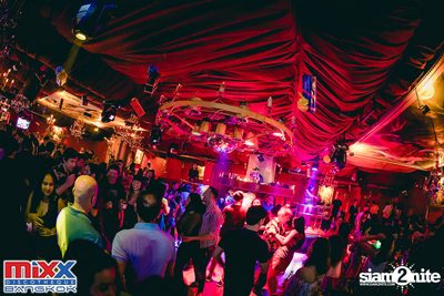 Neon BeatZ Party at MIXX Bangkok — photo 103