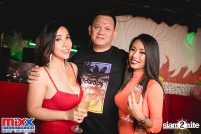 Neon BeatZ Party at MIXX Bangkok — photo 107