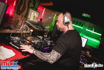 Neon BeatZ Party at MIXX Bangkok — photo 119