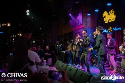 Burin Boonvisut at Why Here - Major Cineplex Ratchayothin — photo 97