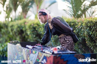 Splash Pool Party at Aloft Bangkok Sukhumvit Soi 11 — photo 9