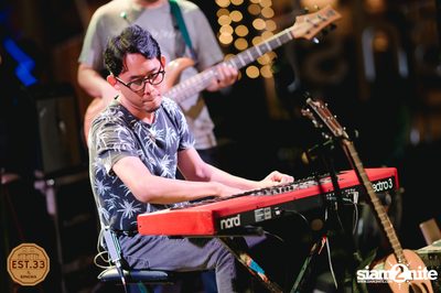 Atom Chanakan ที่ EST.33 CDC — photo 90