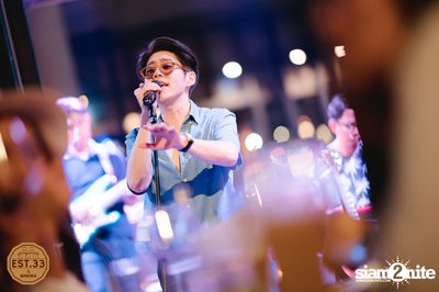 Atom Chanakan ที่ EST.33 CDC — photo 91