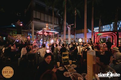 Atom Chanakan ที่ EST.33 CDC — photo 95