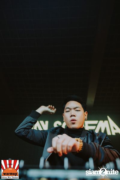 Maurice West ที่ Warmup Cafe Chiangmai — photo 42