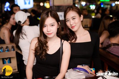 Pang Nakarin at Fullmoon Terrace & Bar — photo 55