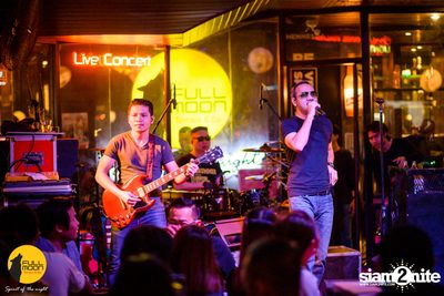 Pang Nakarin at Fullmoon Terrace & Bar — photo 74