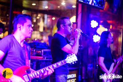Pang Nakarin at Fullmoon Terrace & Bar — photo 76