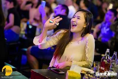 Pang Nakarin at Fullmoon Terrace & Bar — photo 77