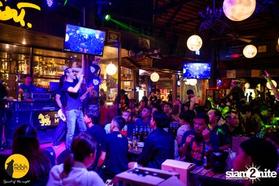 Pang Nakarin at Fullmoon Terrace & Bar — photo 91