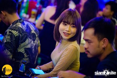 Pang Nakarin at Fullmoon Terrace & Bar — photo 143