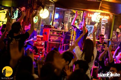 Pang Nakarin at Fullmoon Terrace & Bar — photo 147