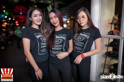 Wanyai x Monik ที่ วอร์ม อัพ คาเฟ่ เชียงใหม่ — photo 5