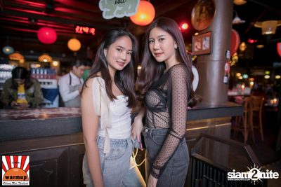 Wanyai x Monik ที่ วอร์ม อัพ คาเฟ่ เชียงใหม่ — photo 9