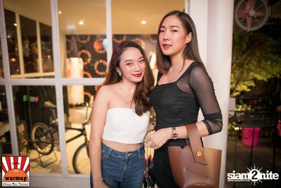 Wanyai x Monik ที่ วอร์ม อัพ คาเฟ่ เชียงใหม่ — photo 10