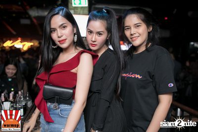 Wanyai x Monik ที่ วอร์ม อัพ คาเฟ่ เชียงใหม่ — photo 42