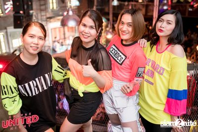 หนุ่ม กะลา ที่ ลิซึ่ม — photo 122