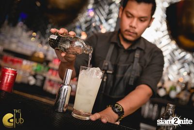 Koi Saturdays กับ DJ Tob x MC Arthur Yessir ที่ เดอะคลับ แอท คอย — photo 13