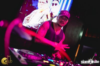 Koi Saturdays กับ DJ Tob x MC Arthur Yessir ที่ เดอะคลับ แอท คอย — photo 22