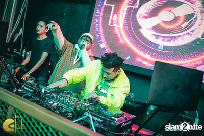 Koi Saturdays กับ DJ Tob x MC Arthur Yessir ที่ เดอะคลับ แอท คอย — photo 52