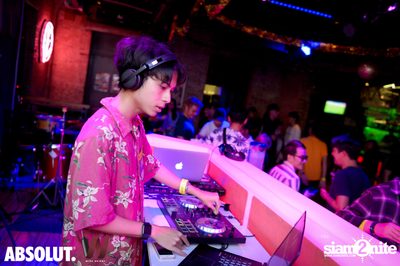 K Pop Night at Wine Bridge — photo 45