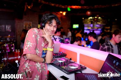 K Pop Night at Wine Bridge — photo 46