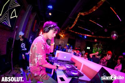 K Pop Night at Wine Bridge — photo 48