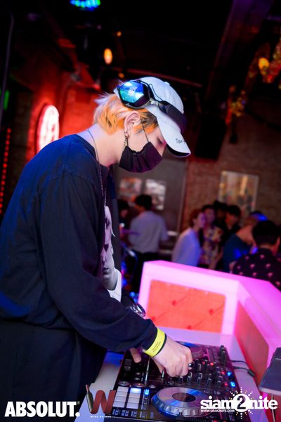 K Pop Night at Wine Bridge — photo 71
