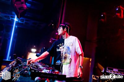 D15 Nights Freestyler presents TV Noise at Barbarbar — photo 34