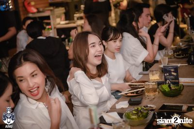 Christmas Eve Party w/ Getsunova at AINU Bar — photo 17